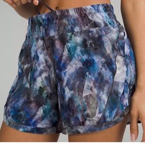 NWT Lululemon Track That Mid-Rise Lined Short 5"